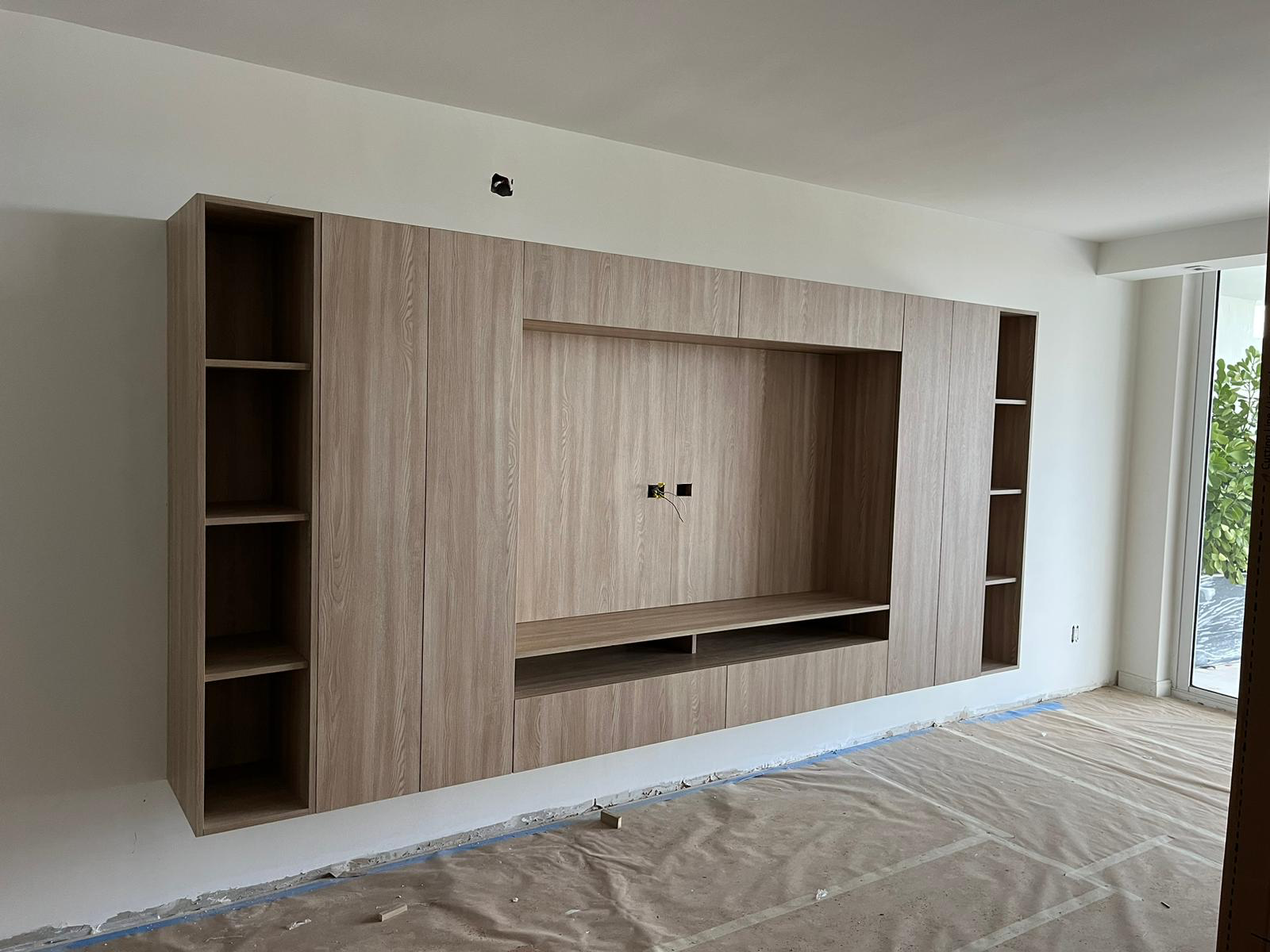 Full-Wall Media Unit